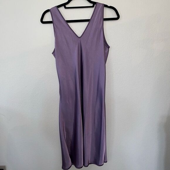 Valerie Stevens Purple Satin Slip - Picture 3 of 5